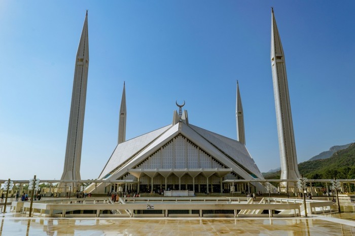 The Lindisfarne Centre for the Study of Christian Persecution blog image - Why do western Church leaders assume there are liberal Islamic clerics in countries like Pakistan?